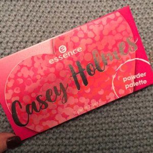 Essence CASEY HOLMES  Powder Palette  : Jelly Bean